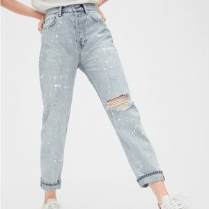 Gap Cheeky Straight Distressed Light Wash With Paint Splatter (Size 33)